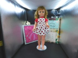 beauty parlor doll red dot